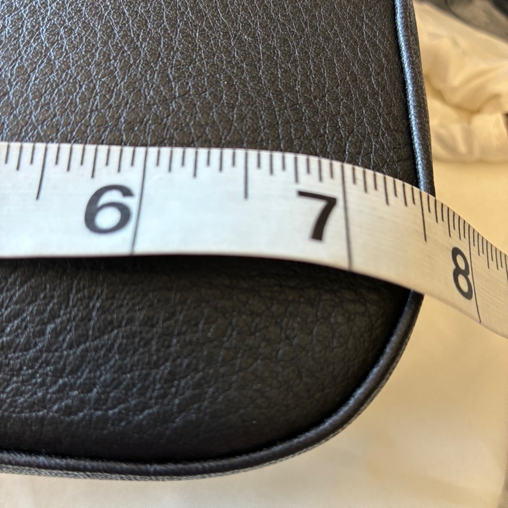 Hobo Rosa Crossbody Pebbled Black Leather Gold Chain Strap - Picture 11 of 16